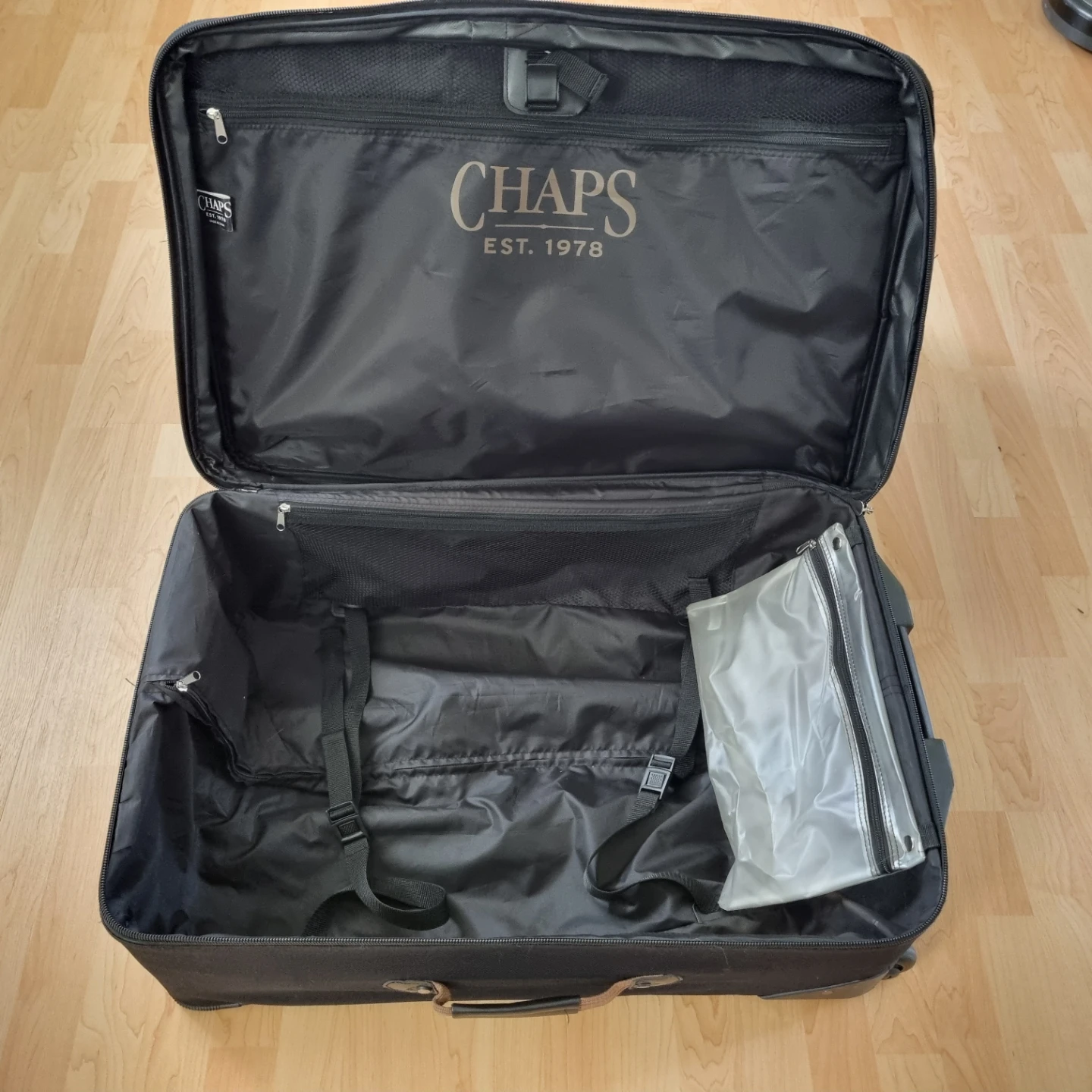 Chaps Vintage Soft Suitecase Set - photo 2