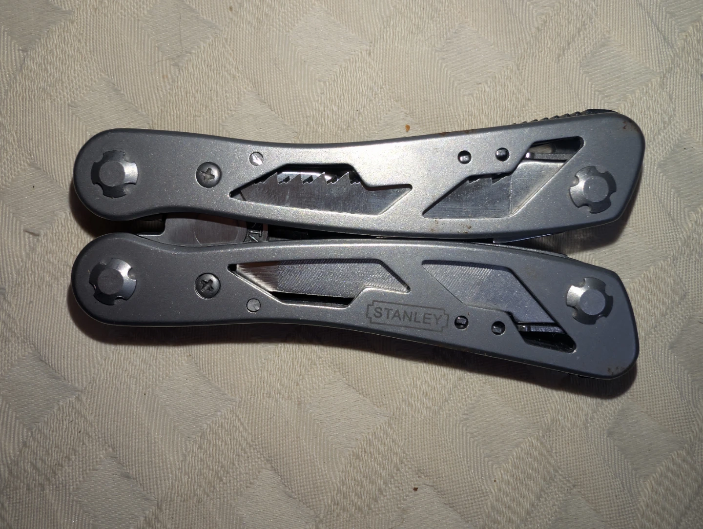 Stanley Multi-Tool with Pliers - photo 2