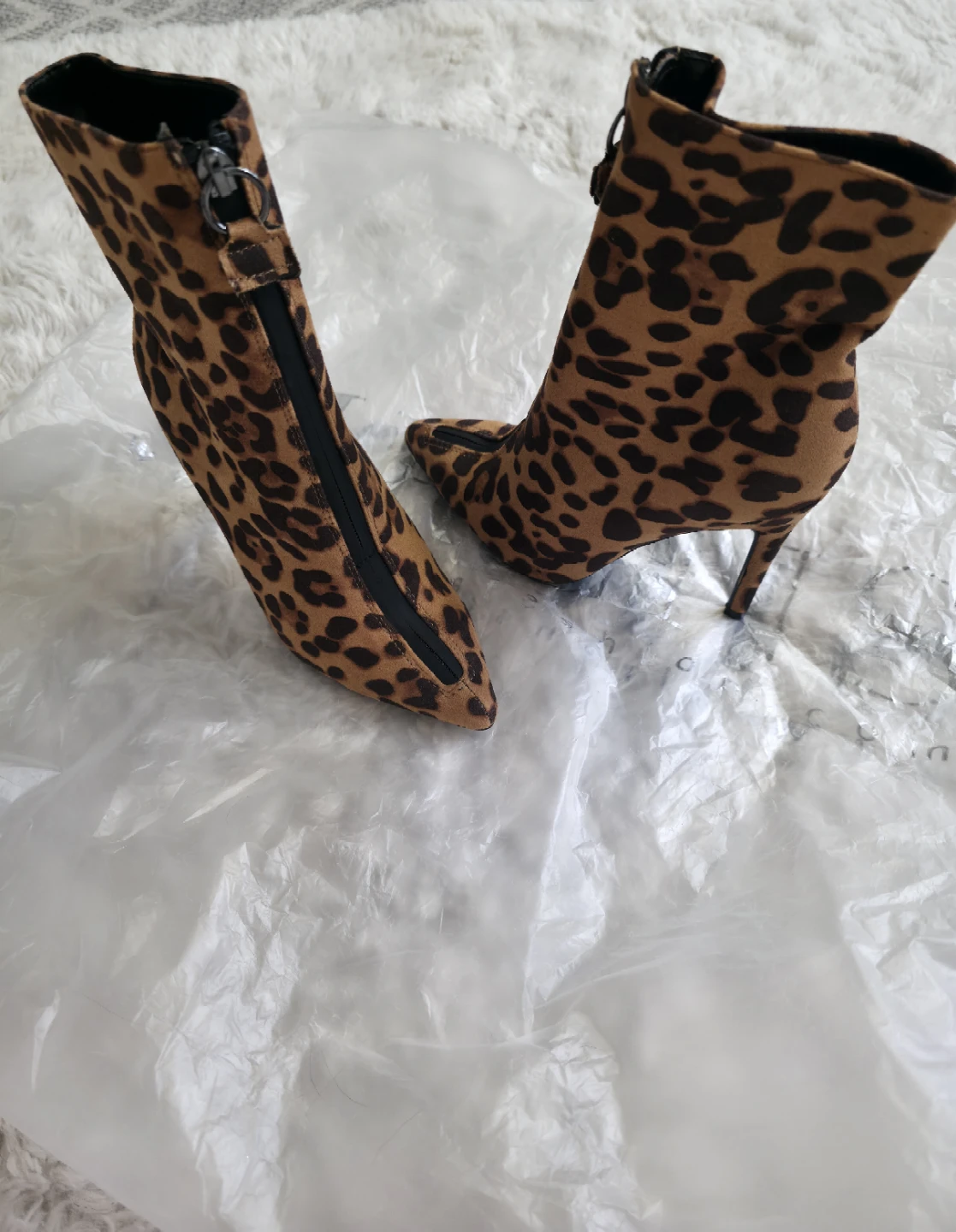 Leopard Ladies Fashion Boots, Size 5.5