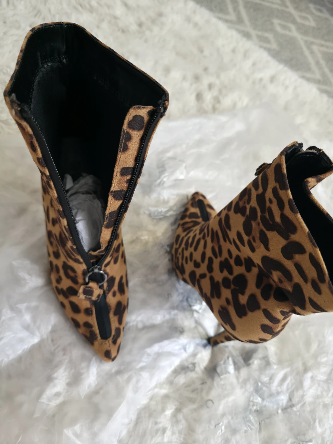 Leopard Ladies Fashion Boots, Size 5.5 - photo 2