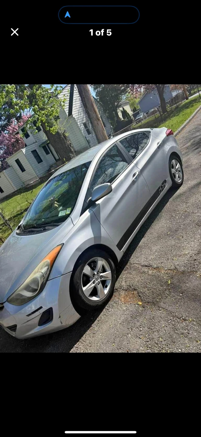 Silver Hyundai Elantra - photo 2