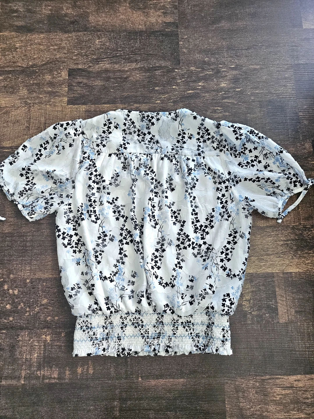 Floral Puff Sleeve Blouse - Size small - photo 3