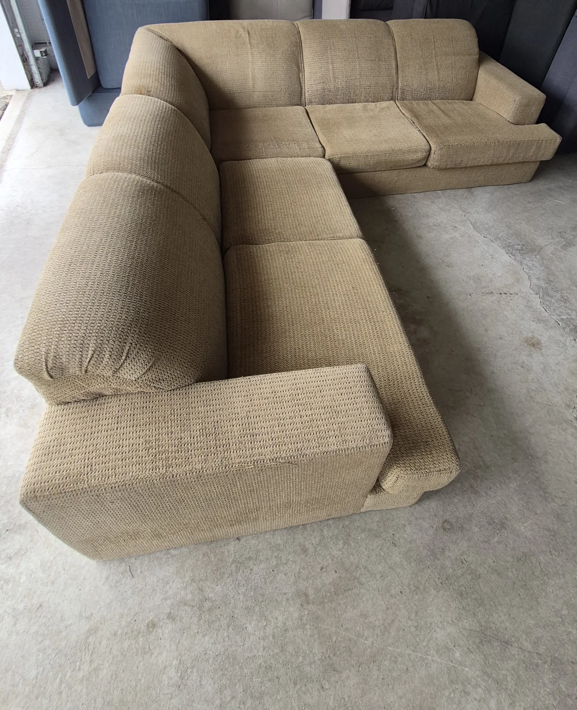 Sectional L Shape Sofa Couch Comfy and Big - photo 3