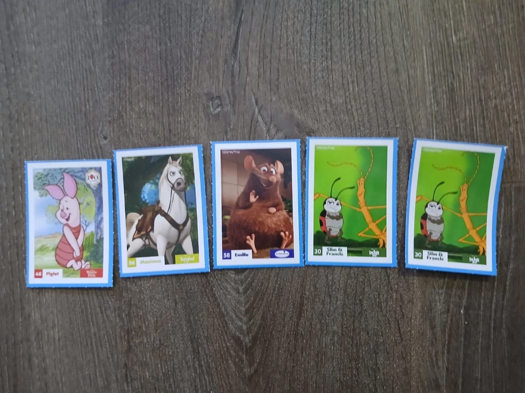 🆓️ Collection of 5 Character Trading Cards