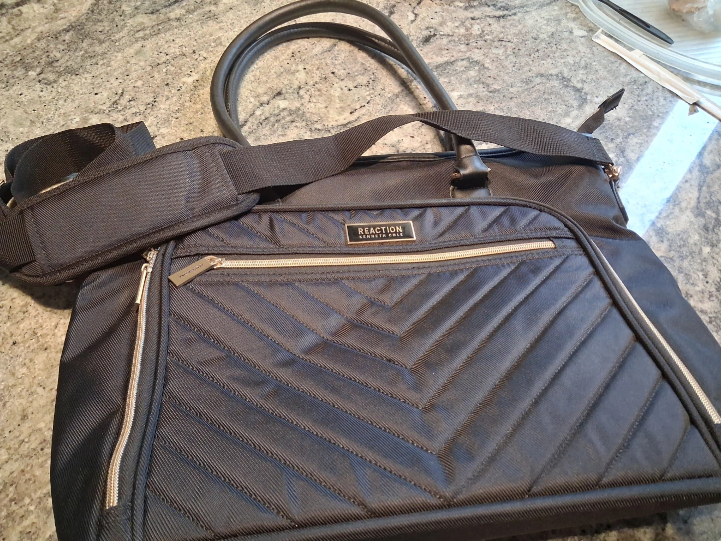 Kenneth Cole Reaction Black Travel Tote Bag - photo 2