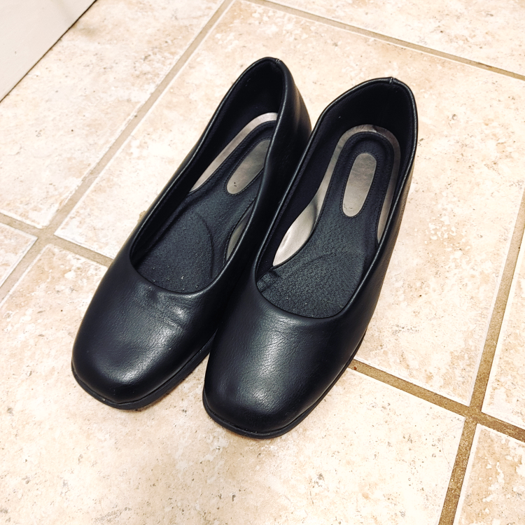 Women's Black Ballet Flats Size 8 - photo 2