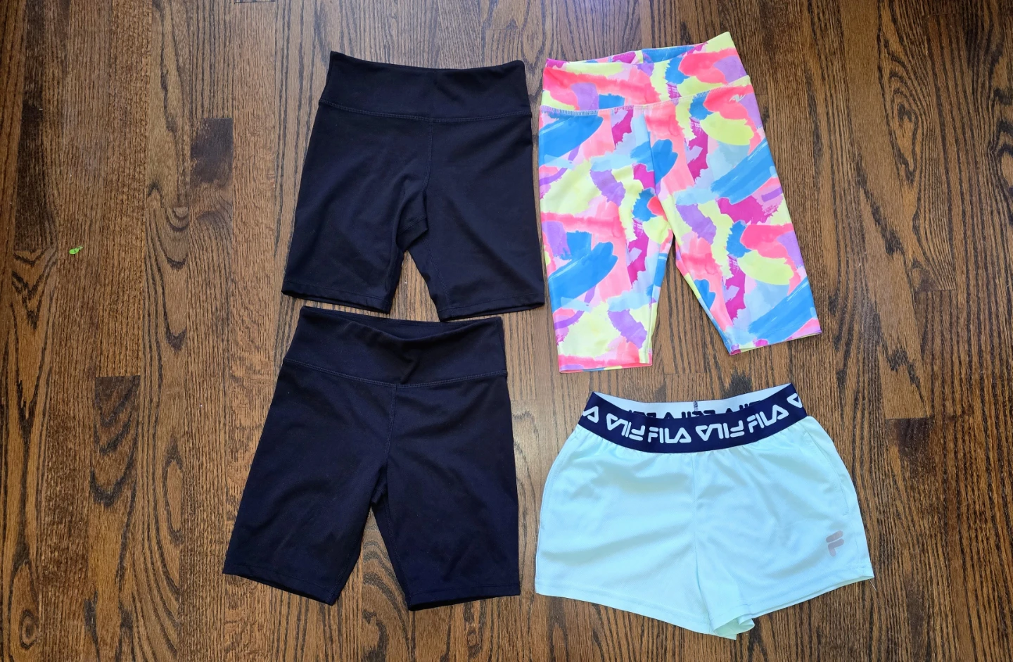 Athletic girls Shorts Set - Size kids M&L (8/10y)