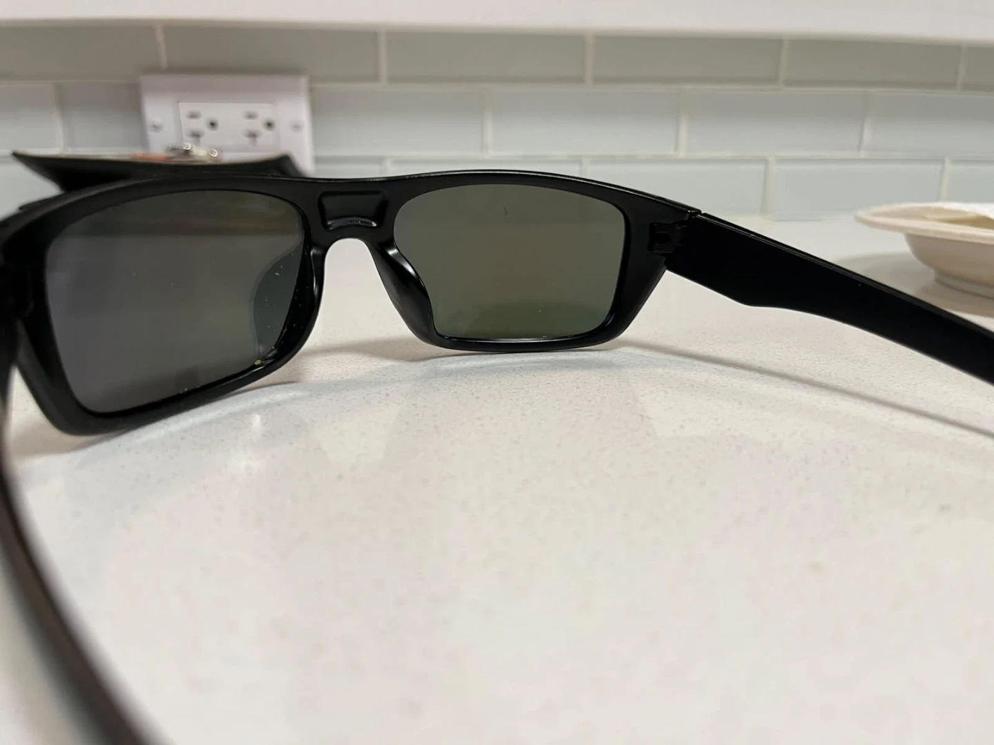 Oakley Sunglasses with Case - photo 3