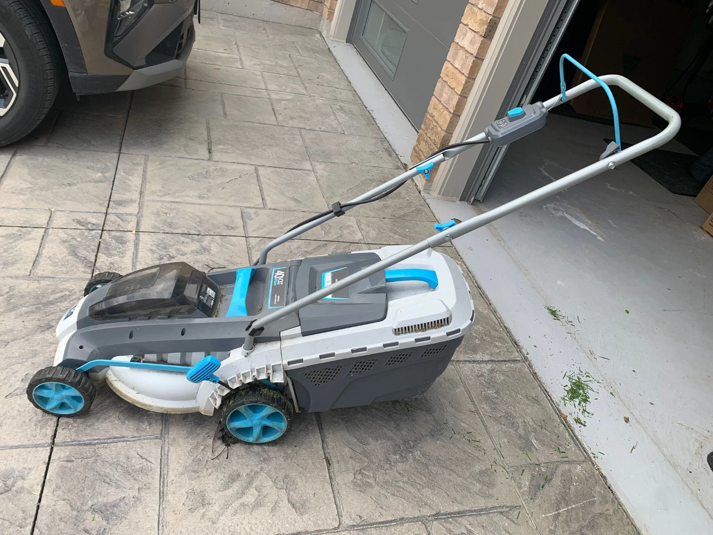 Redback 40V Lithium Lawnmower - photo 2