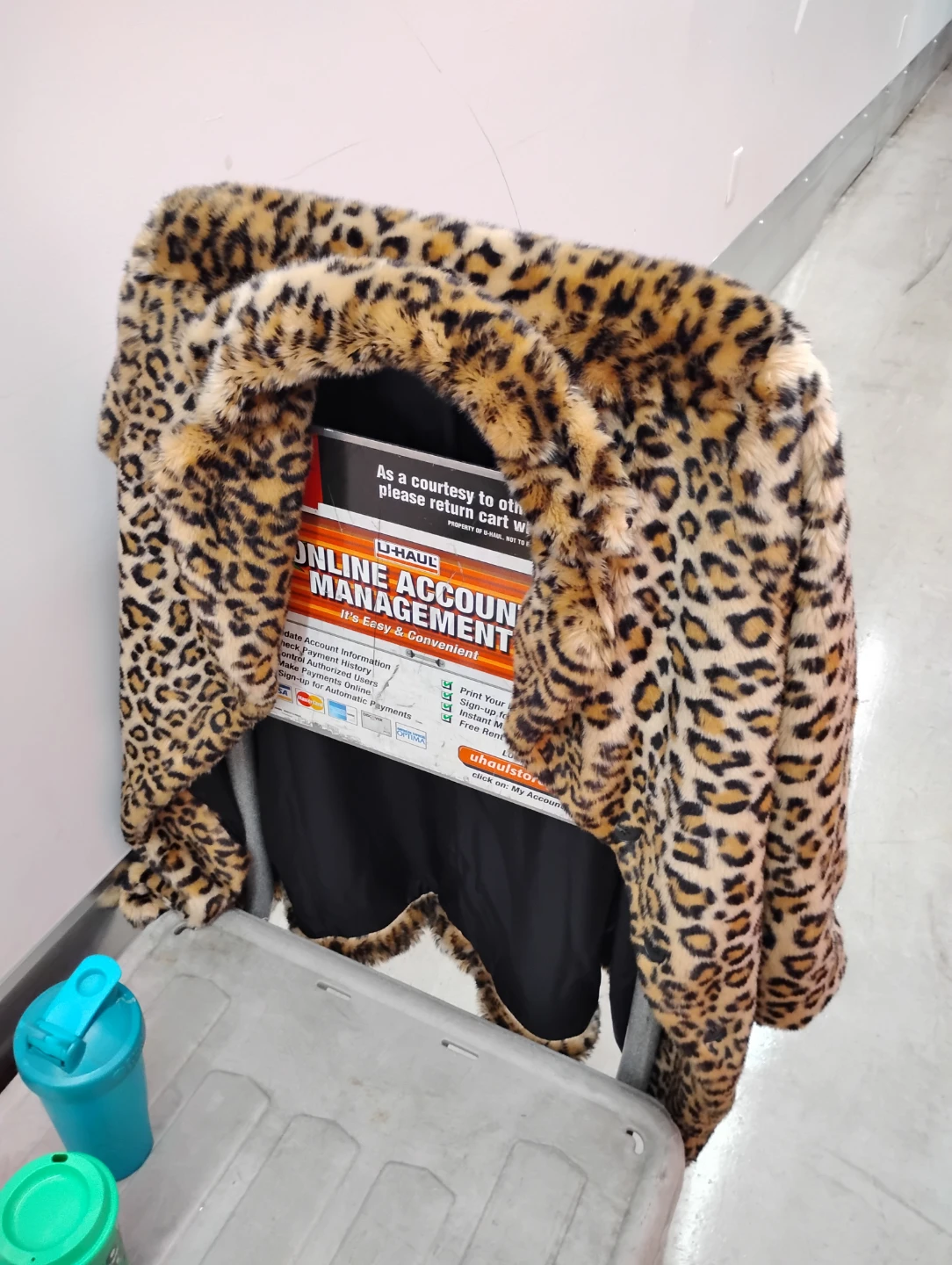Forever 21 Leopard Print Faux Fur Jacket - photo 3