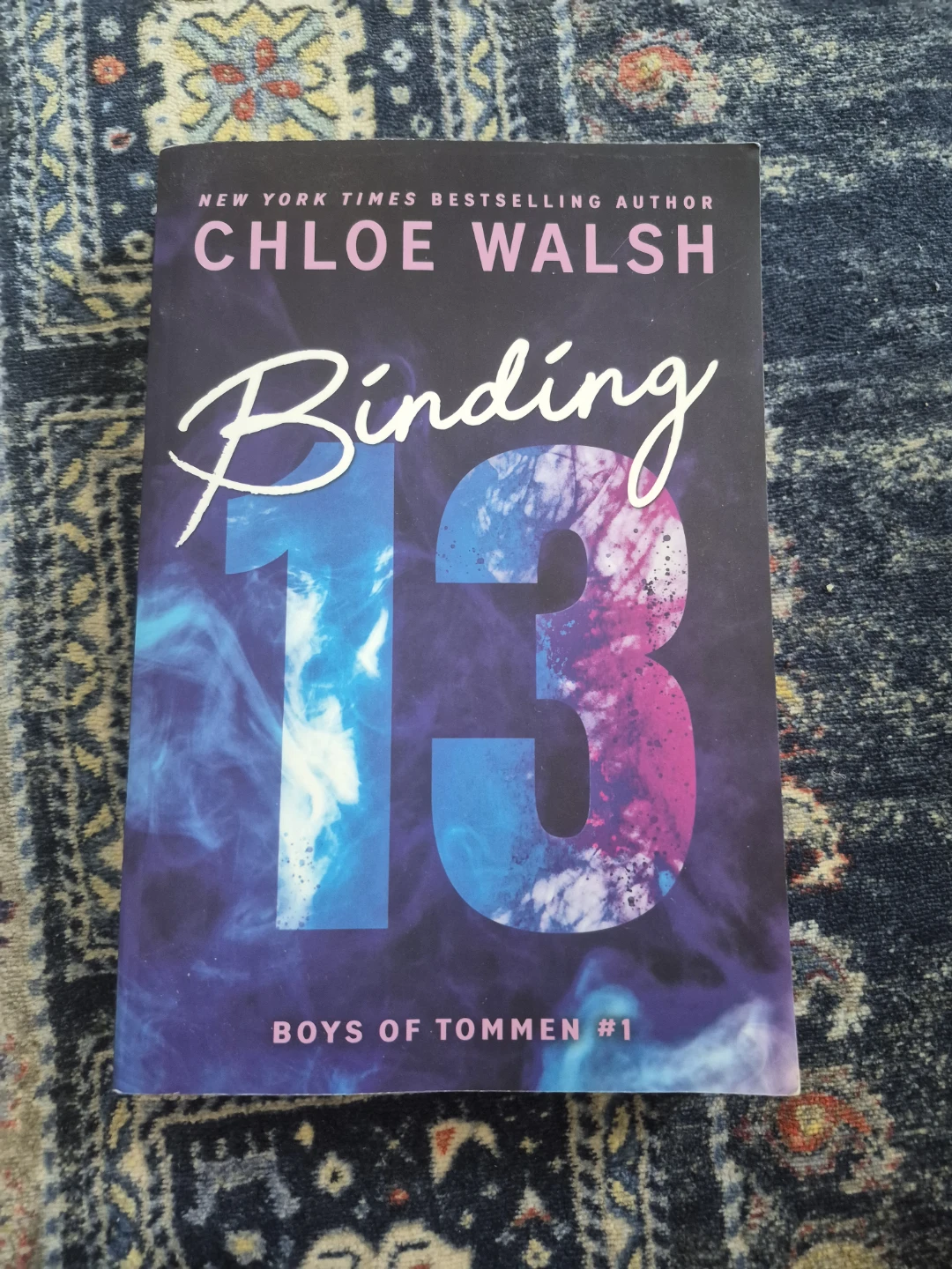 Fourth Wing by Rebecca Yarros Paperback - photo 4
