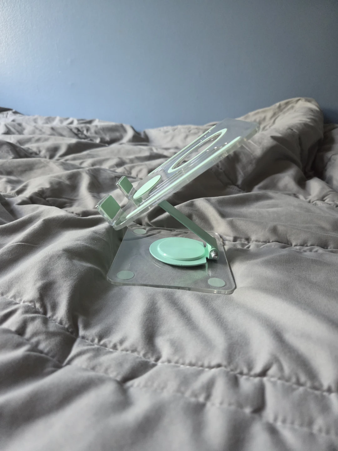 Clear Acrylic Phone Stand with Mint Green Accents