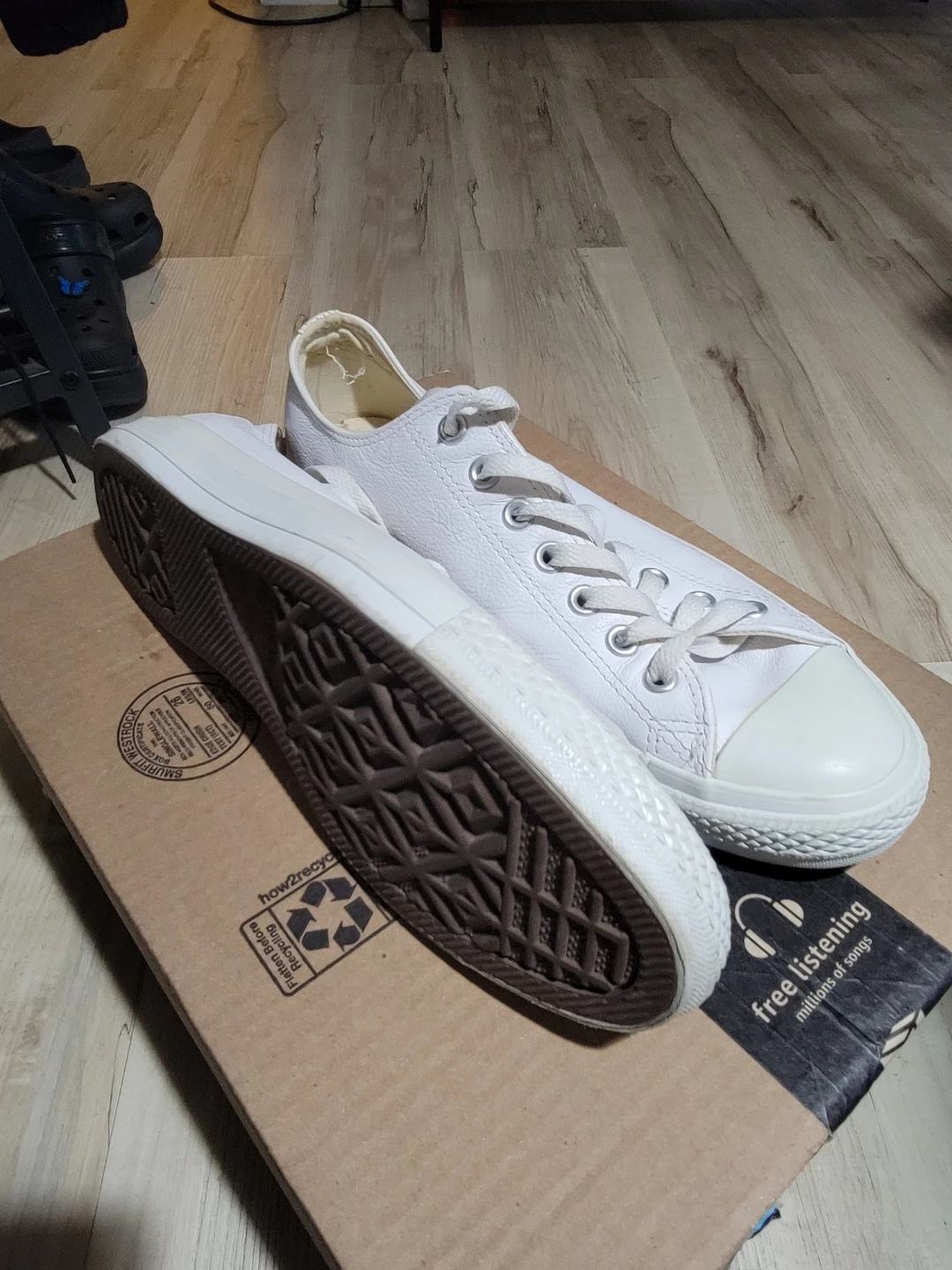 Converse Chuck Taylor All Star White Leather Low Top Sneakers - photo 2