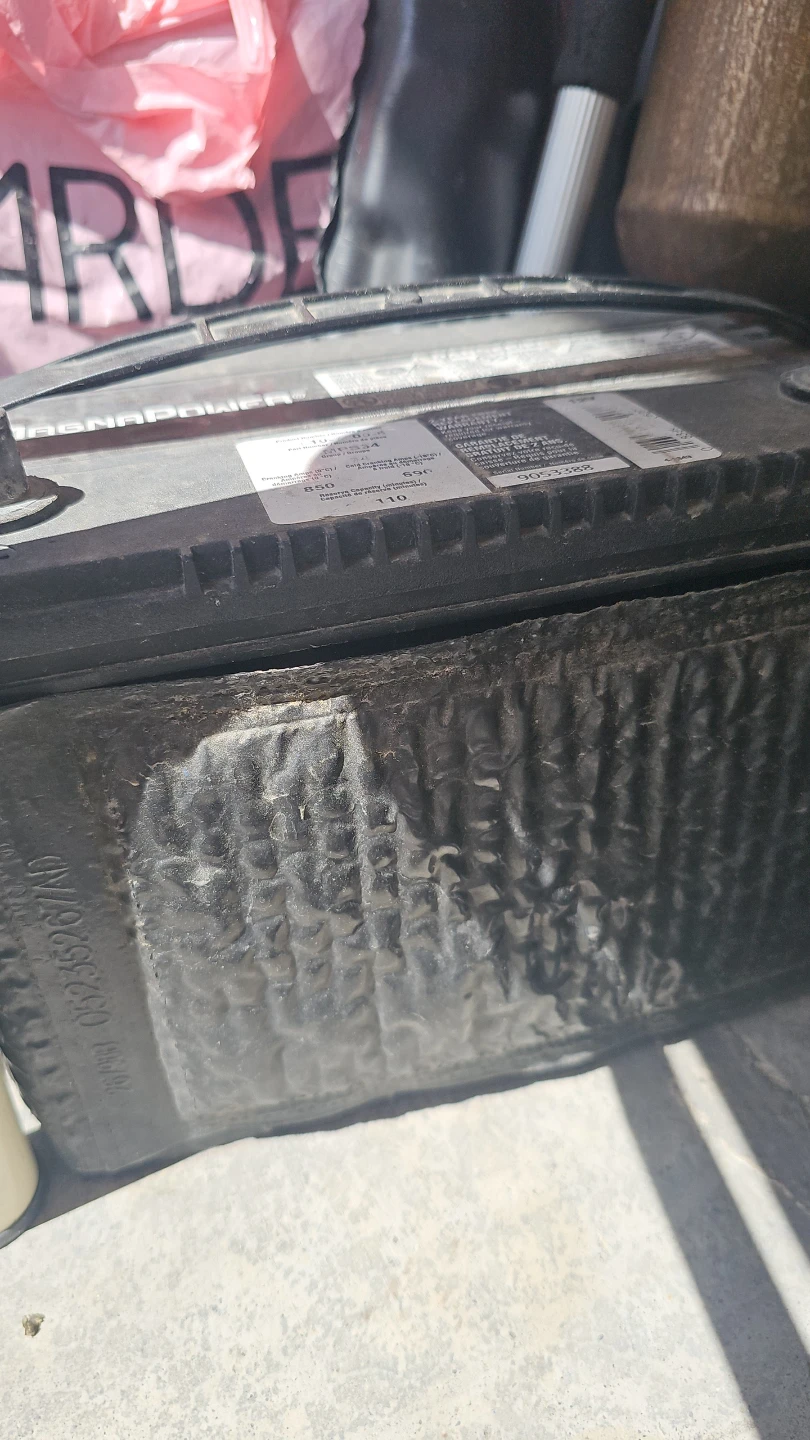 MagnaPower 12V Car Battery - photo 2