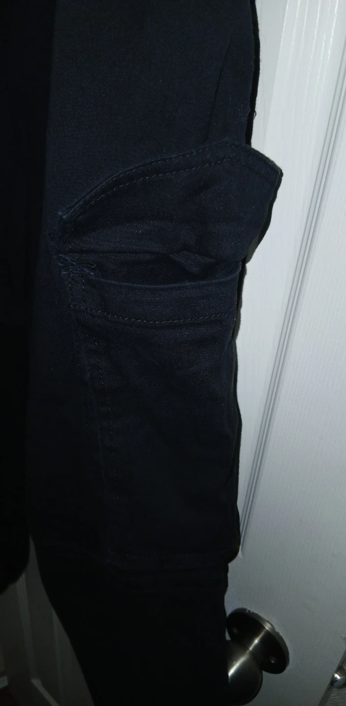 Refuge Black Cargo Pants - Size Small - photo 2