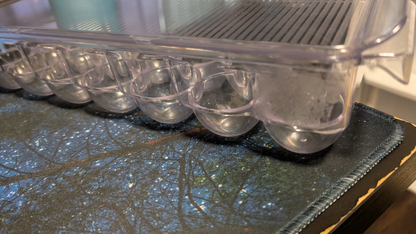 Clear Plastic Egg Carton - photo 3