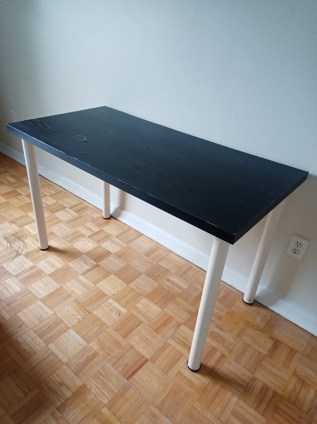 Free Desk READ DESCRIPTION