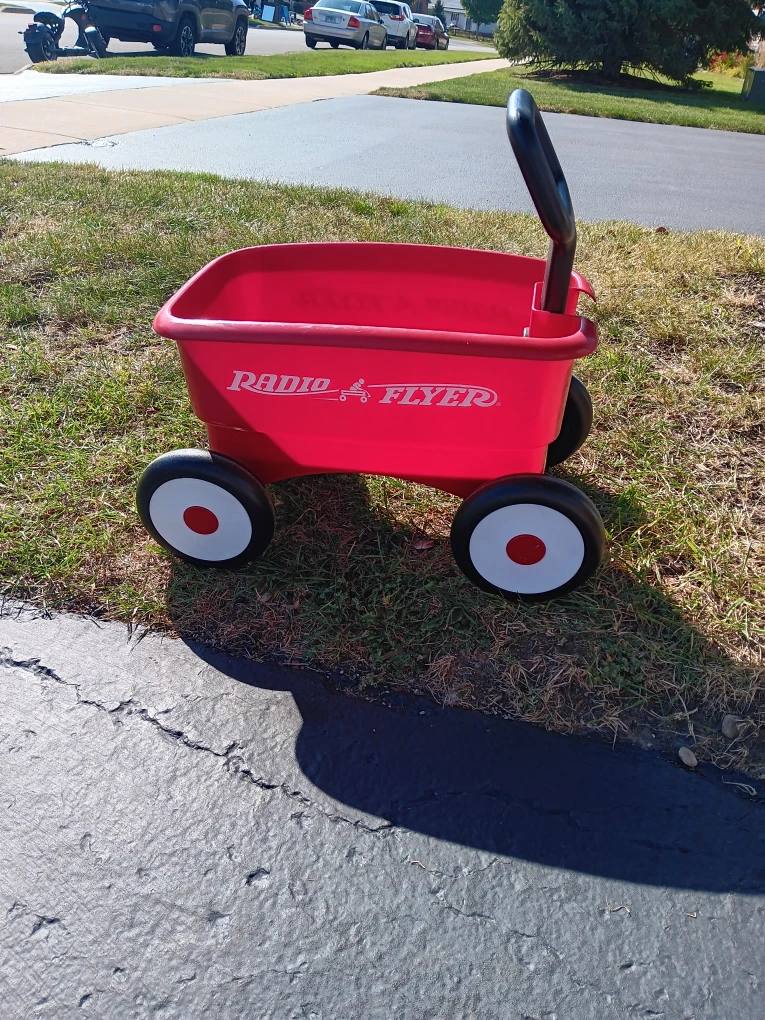 Radio Flyer Red Wagon