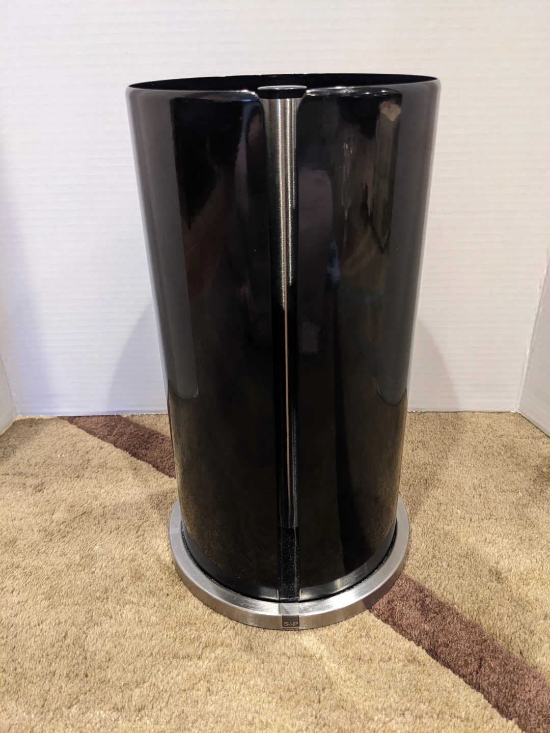 Stainless Steel Paper Towel Holder/Dispenser - photo 2