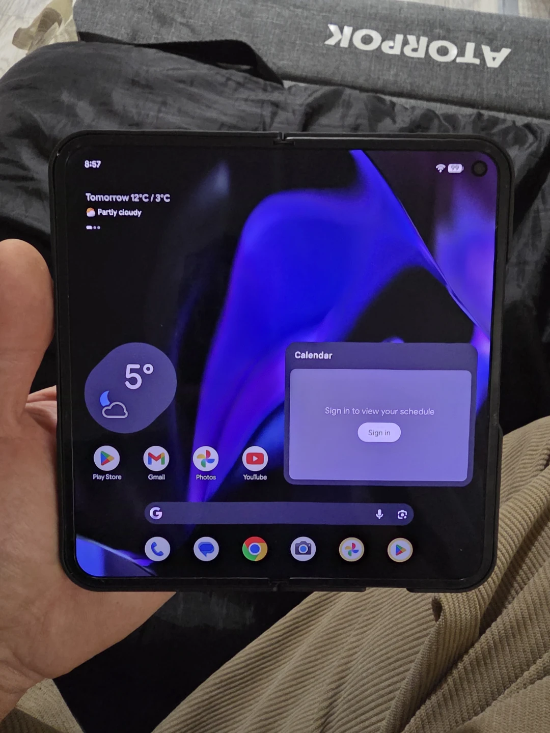 Google pixel fold 9Pro with Spiderman sticker case - photo 3