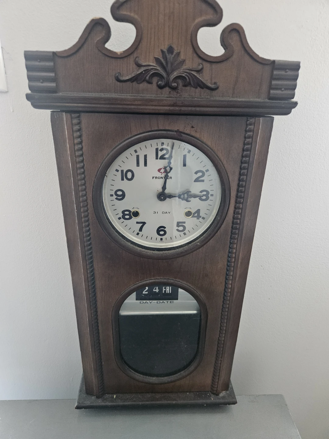Frontier 31 Day Mechanical Clock