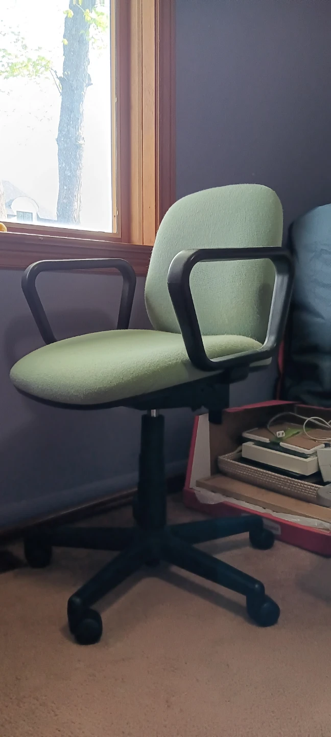 Light Green Office Chair - photo 2