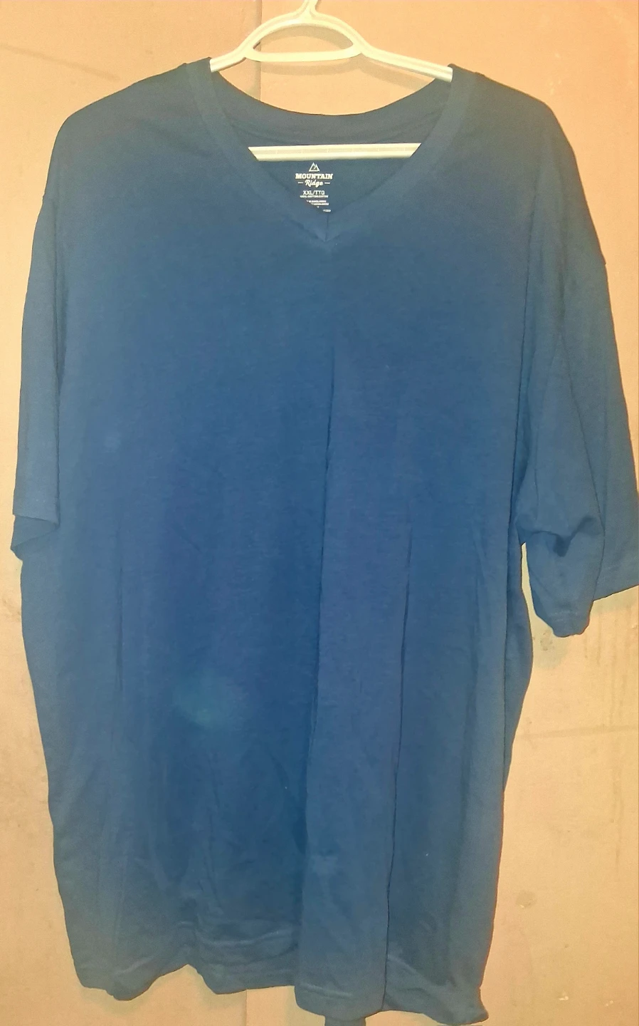 Mountain Ridge Men's Blue V-Neck T-Shirt Size XXL+ Sweater