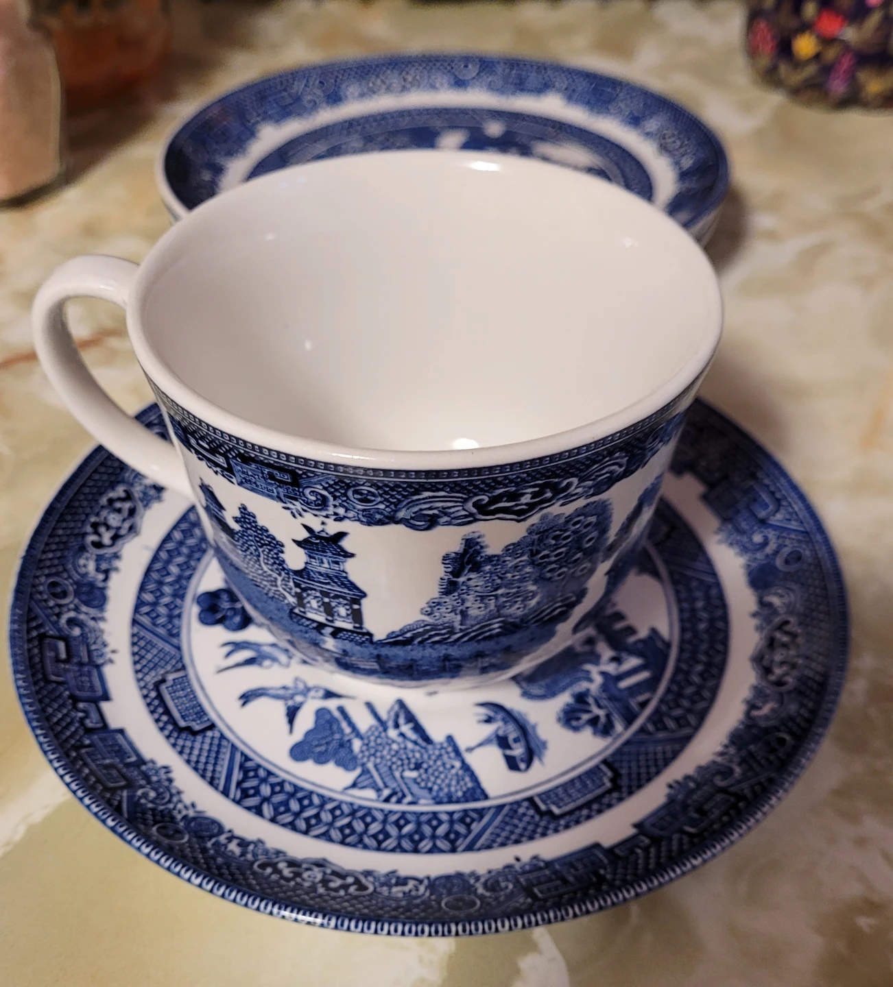 Blue Willow china - photo 3