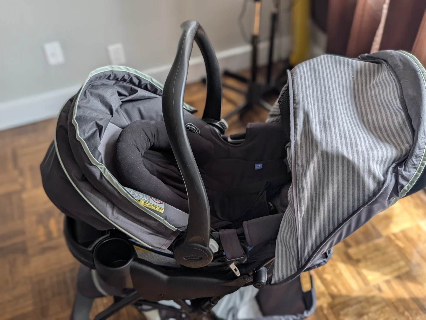 Graco Travel System Stroller and Infant Car Seat and baby swing - photo 5