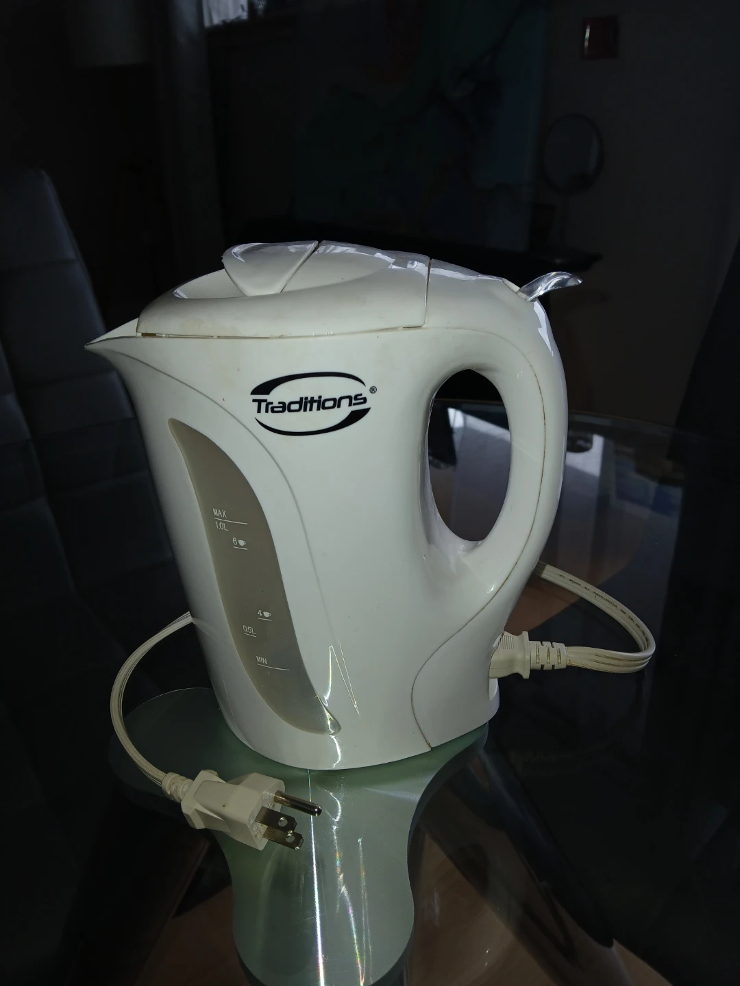 White Kettle