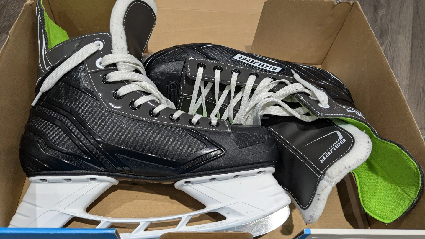 Bauer XLS Hockey Skates Size 9.0 R - photo 2