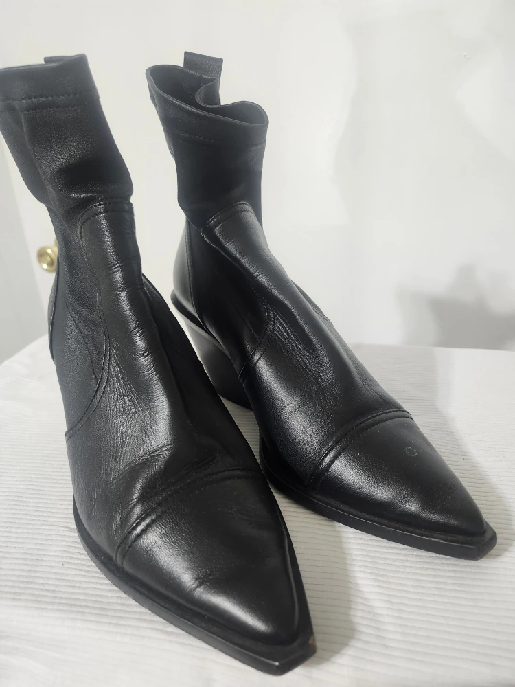 Black Leather Ankle Boots - photo 2