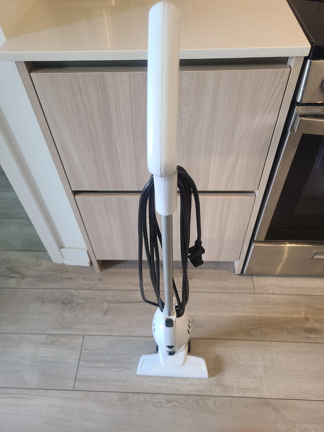 Bissell Featherweight Stick Vacuum - photo 2