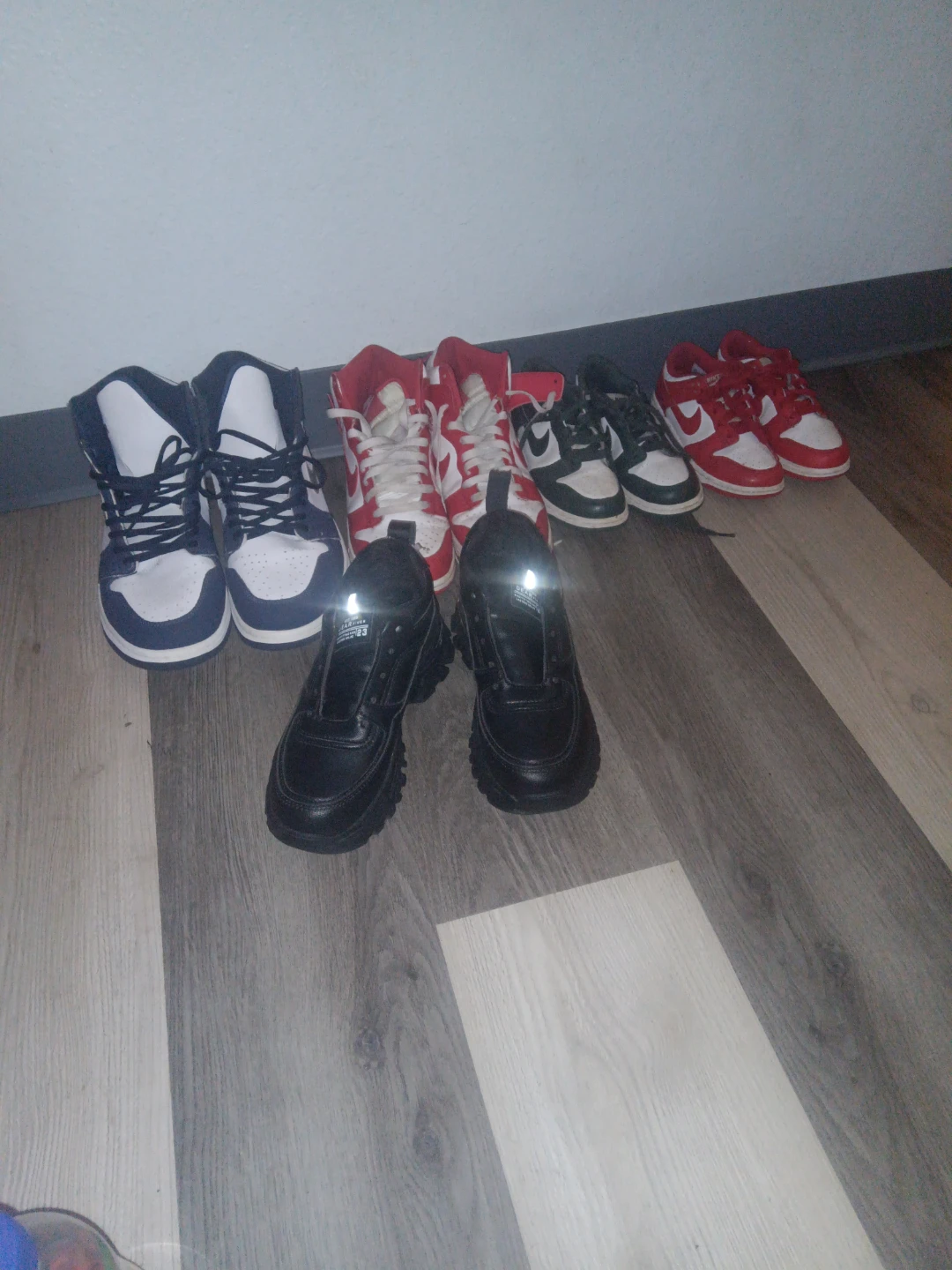 Nike shoes for sale - photo 4