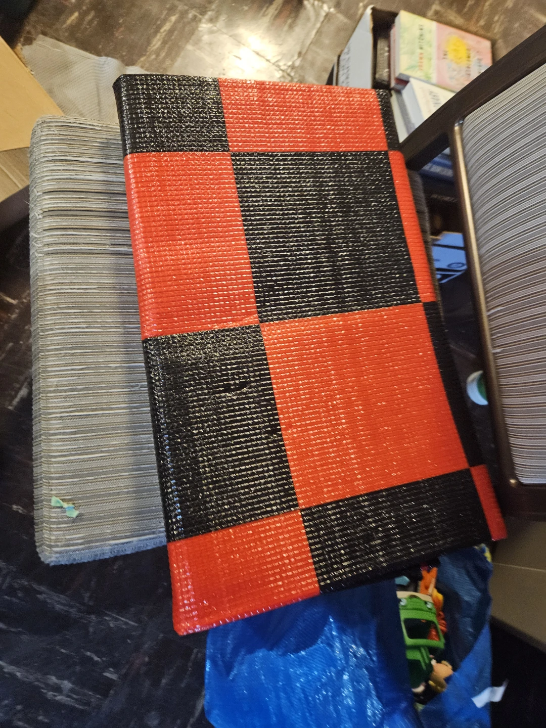 Red and Black Checkerboard Toss Game with Coins - photo 5