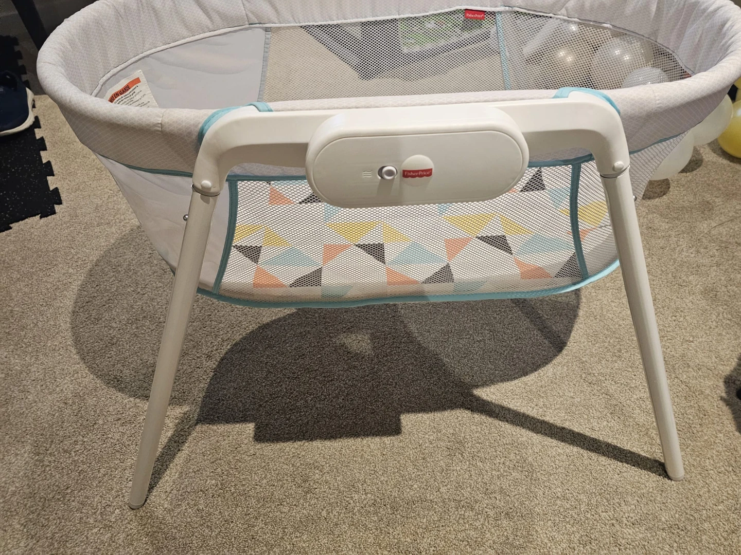 Fisher-Price Bassinet - photo 3