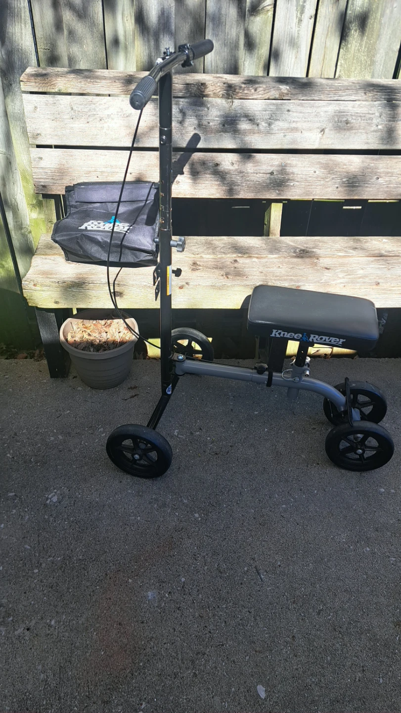 Knee Rover Steerable Knee Scooter Walker with Bag - photo 4