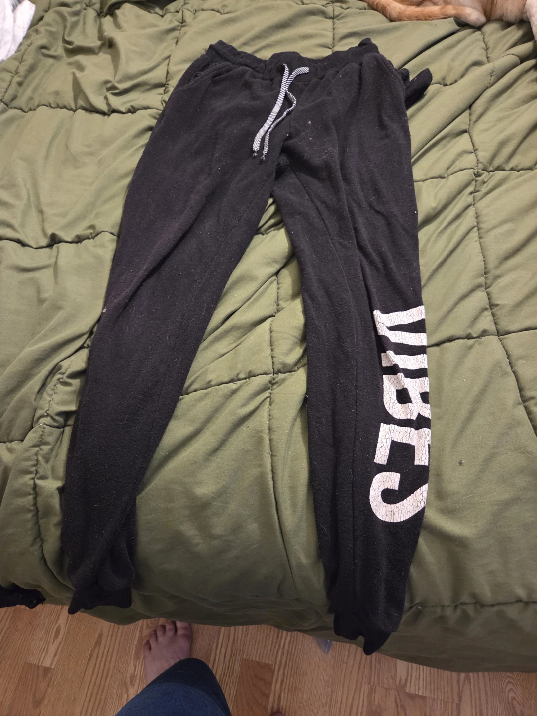 Black "Vibes" Sweatpants