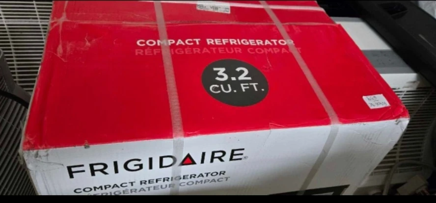 Brand new. Frigidaire Compact Refrigerator. (3.2) CU FT. NEW - photo 2