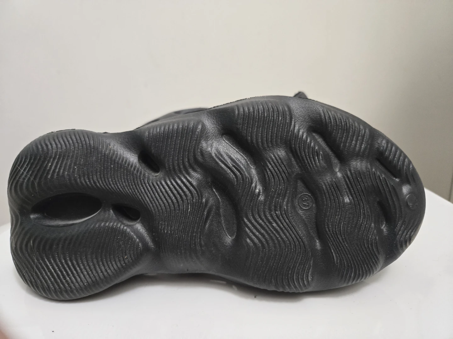Black Slip-On Clogs - photo 2