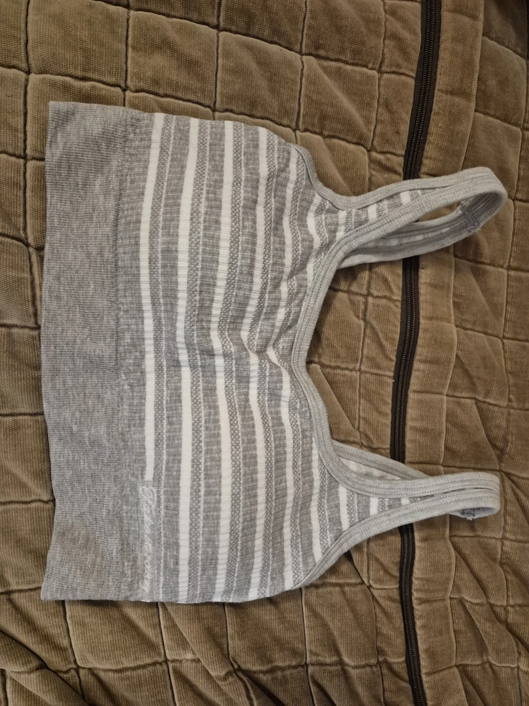 breathable small 84A bra light greyvand white striped