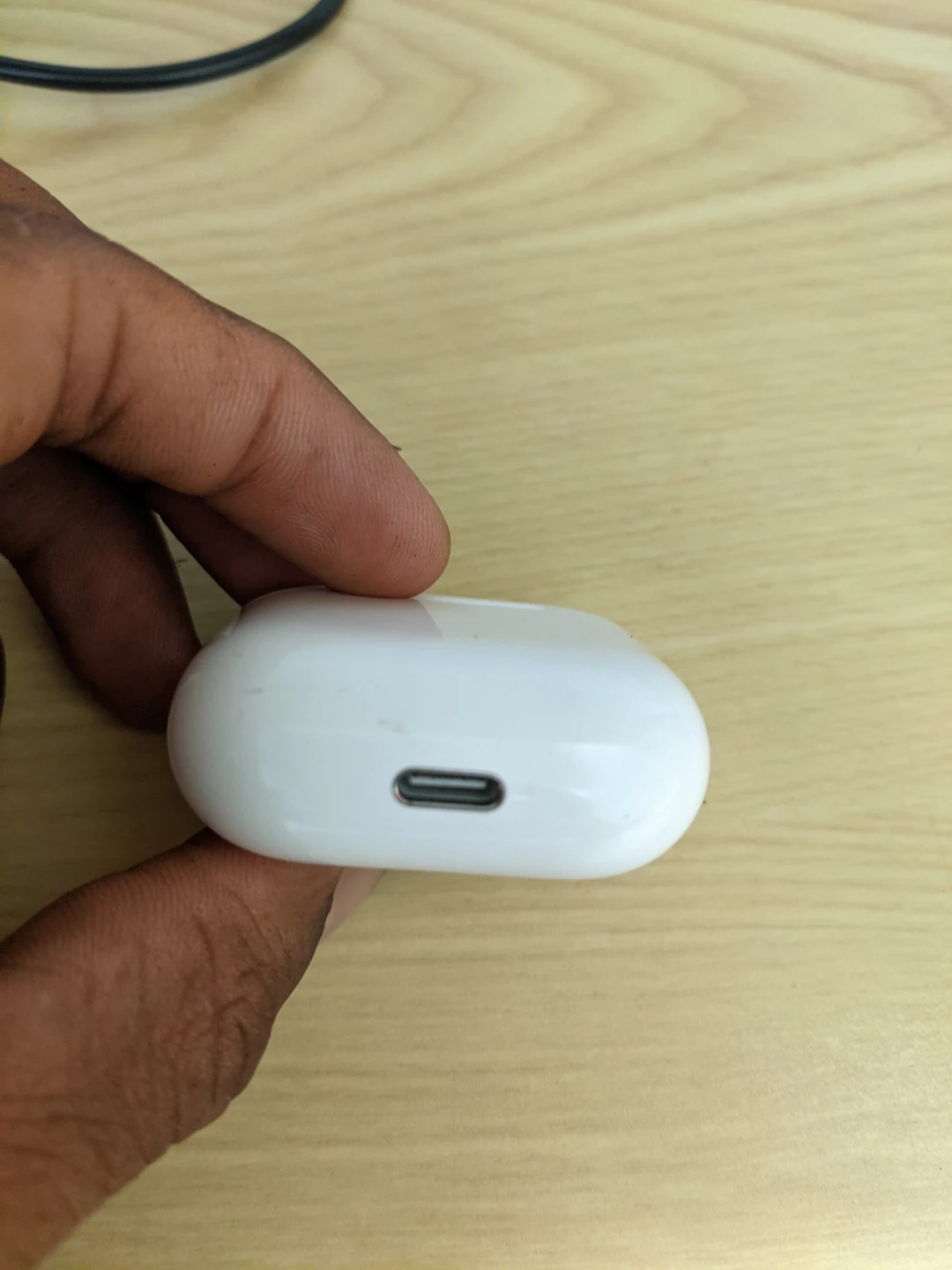 Apple AirPods Pro Charging Case ONLY - photo 3