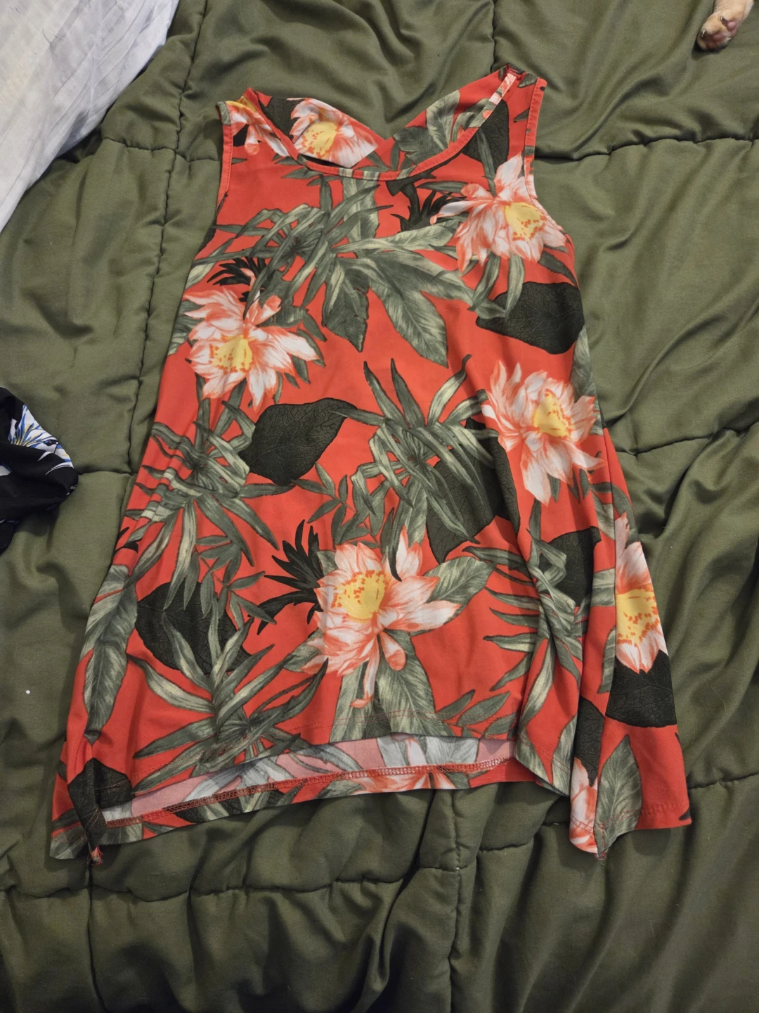 Women's Sleeveless Tropical Print Tank Top