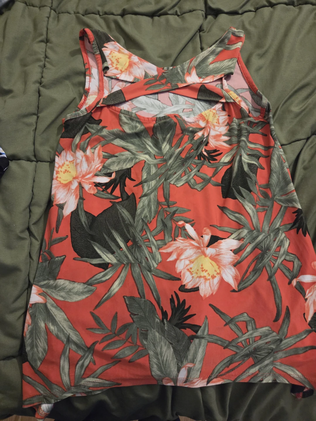 Women's Sleeveless Tropical Print Tank Top - photo 2