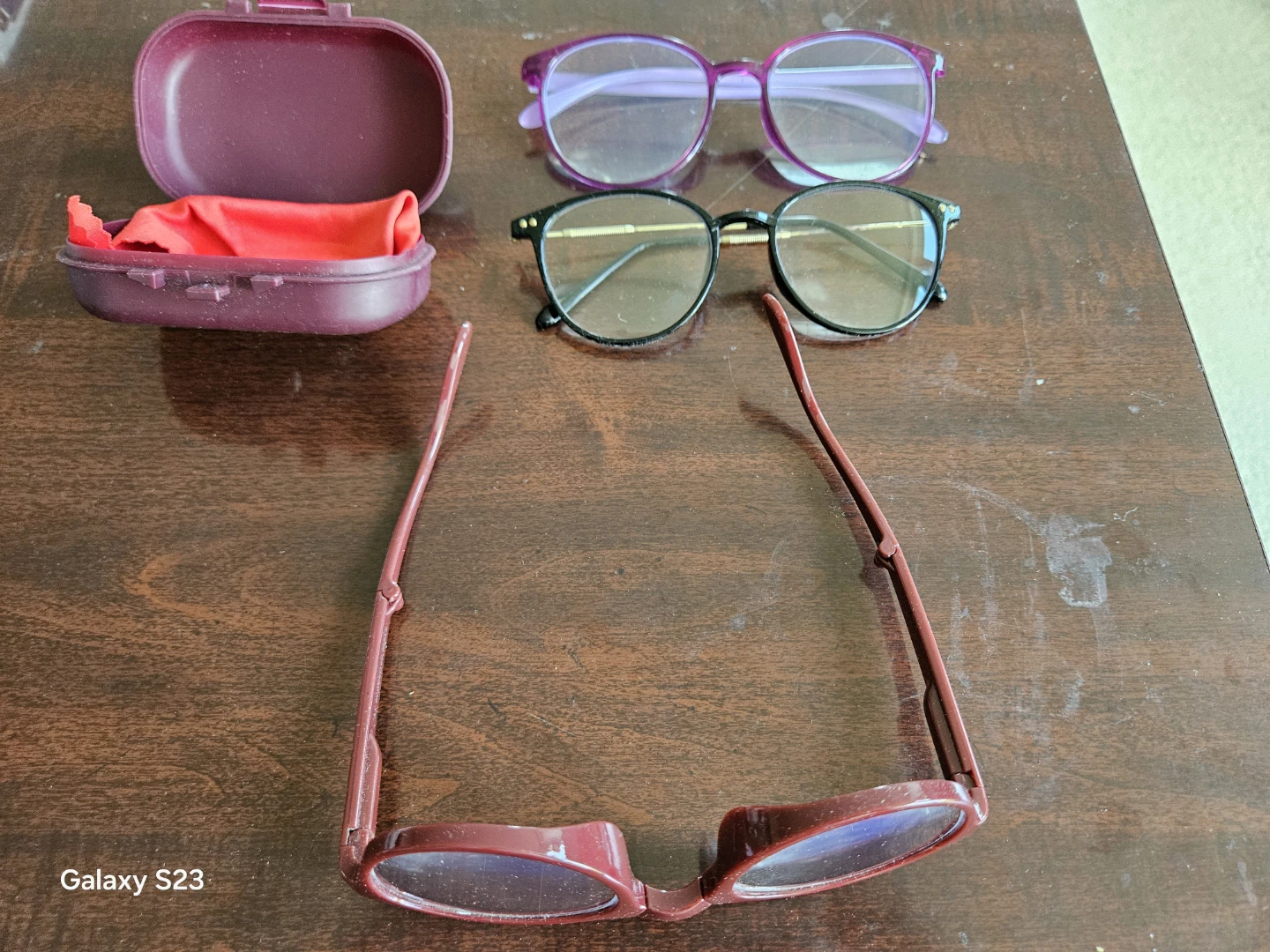 3 Pairs of +2.00 Reading Eyeglasses with Case - photo 4