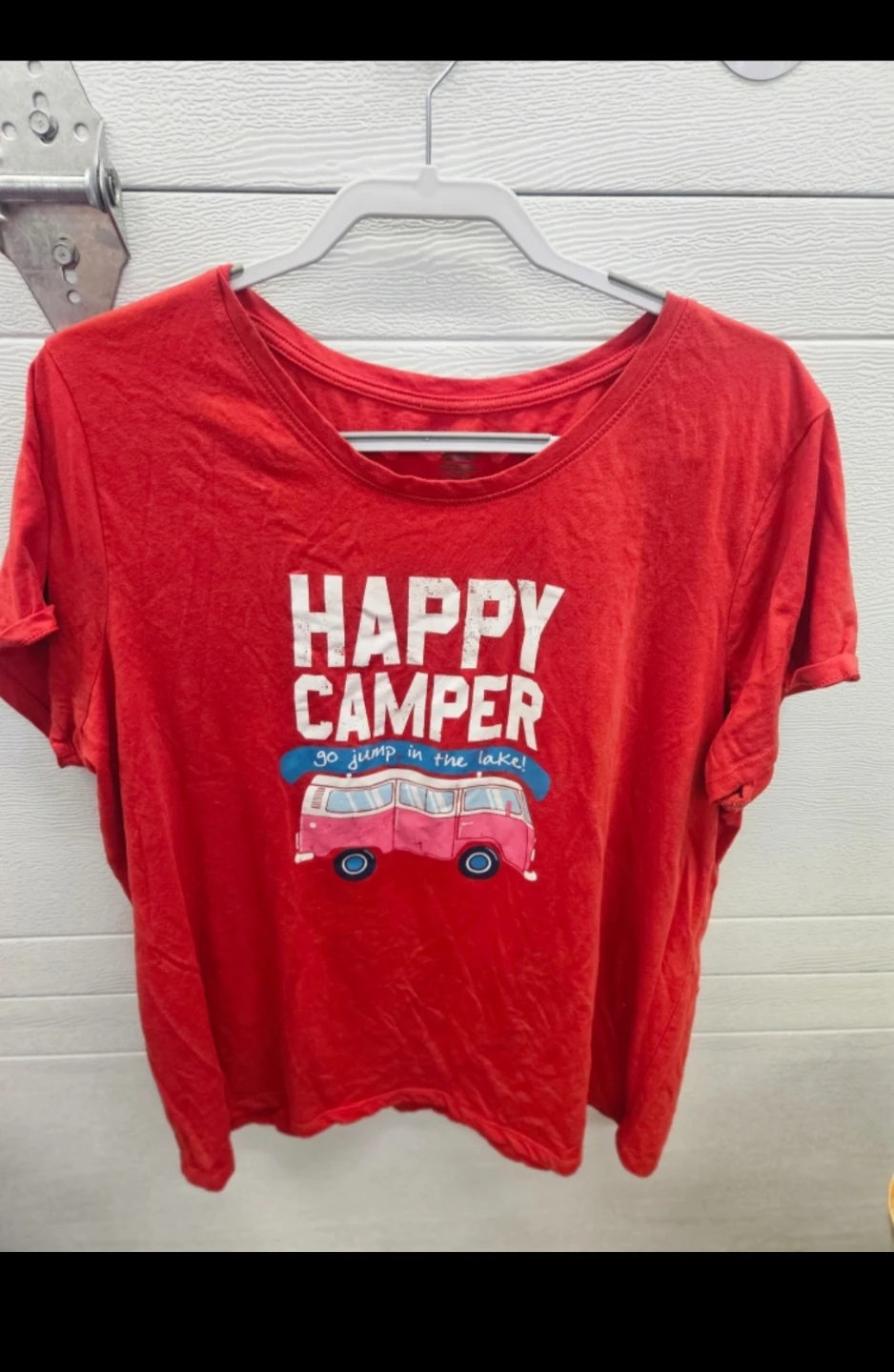 MyStyle Red "Happy Camper" T-Shirt, wall decor