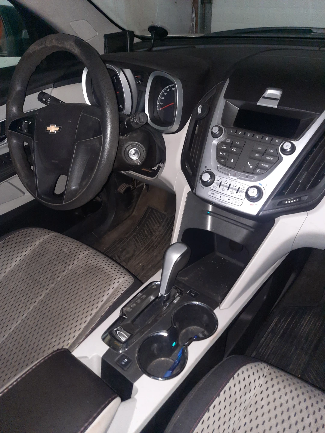 2011 Chevrolet Equinox - photo 5