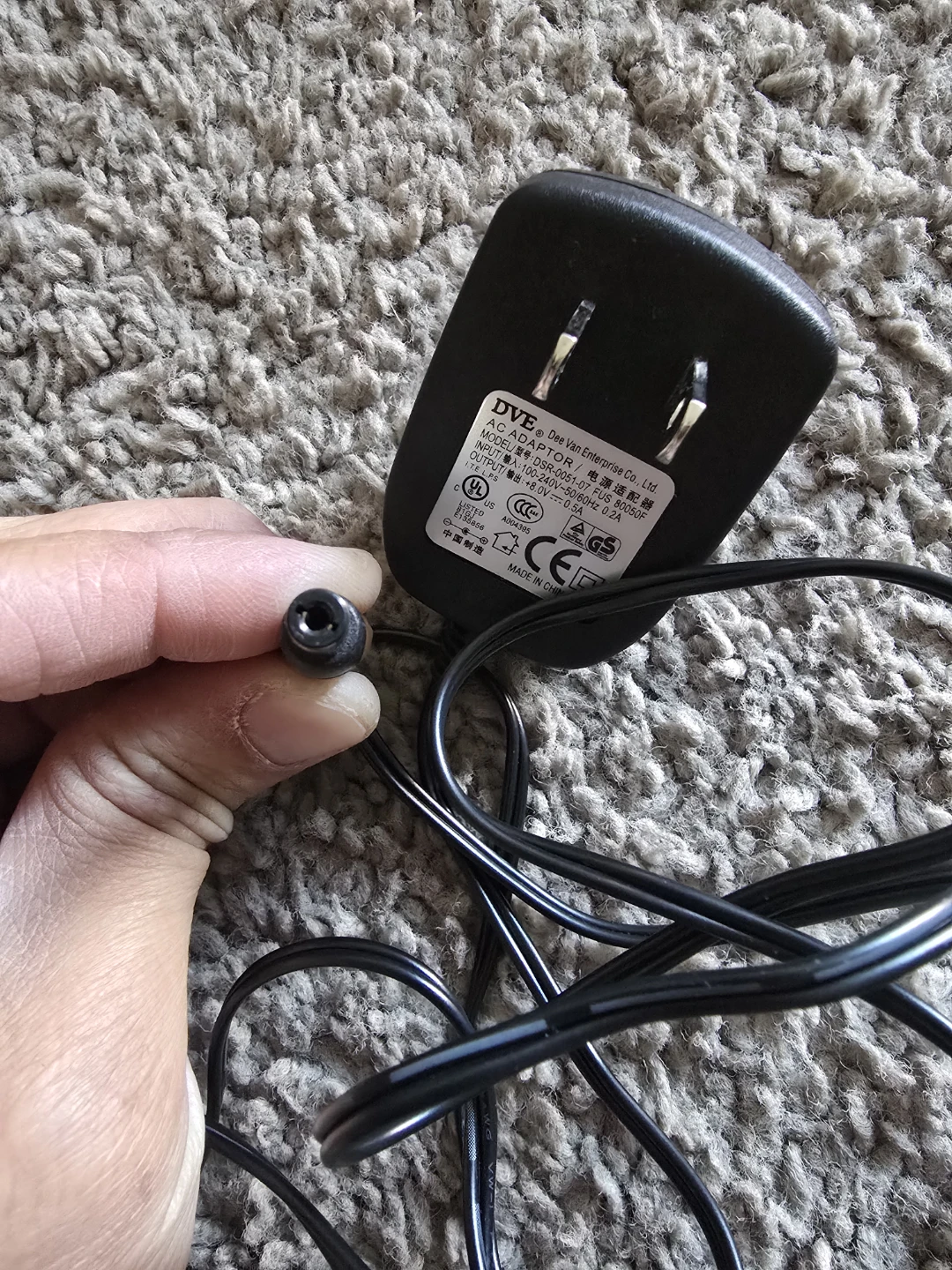 8V DVE Switching AC Adapter DSR-0051-07  OUTPUT+8.OV 0.5A - photo 2