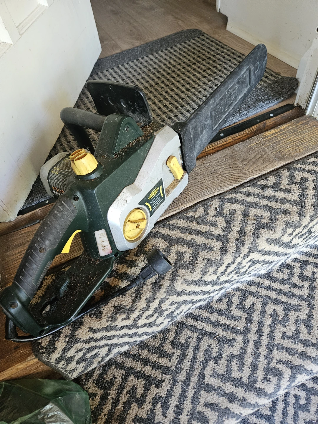 Oregon Double Guard 91 Electric Chainsaw