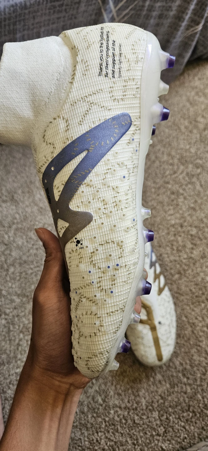 KELME Flash Laceless Soccer Cleats - photo 2